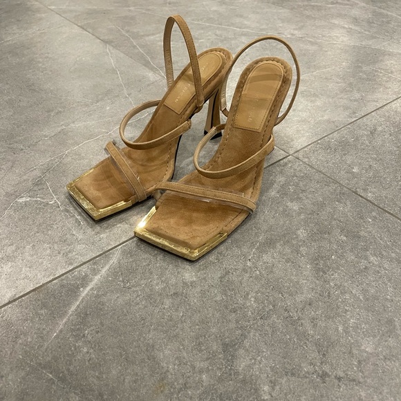 Good American STANDOUT SQUARE TOE PYTHON & SUEDE - Picture 7 of 8